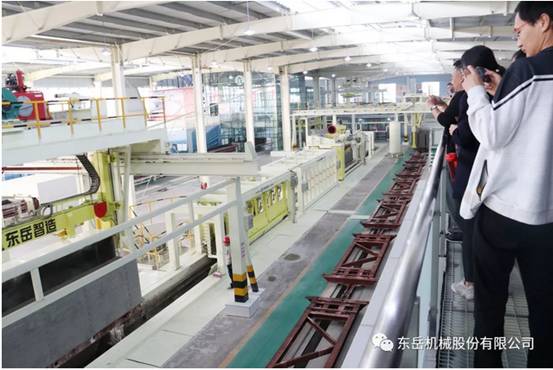 熱烈祝賀墻委會(huì )2019年會(huì )暨綠色墻材高峰論壇圓滿(mǎn)落幕