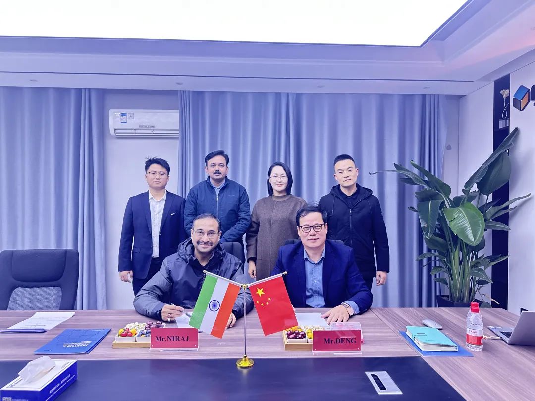 出海正當時(shí) | 東岳全自動(dòng)砌塊成型機閃耀全球